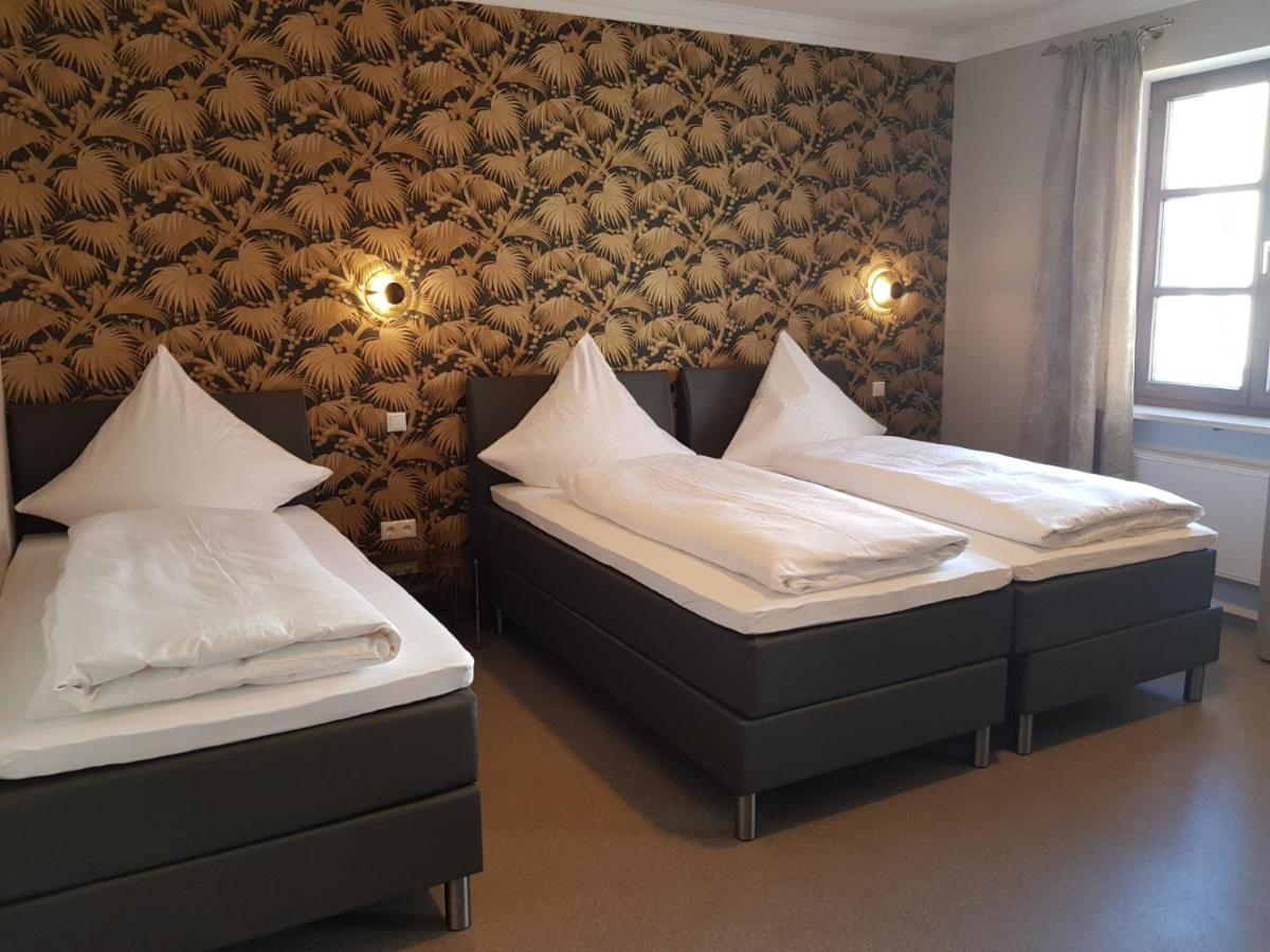 Boardinghouse Marktplatz ชวานดอร์ฟ อิน บาเยิร์น ภายนอก รูปภาพ